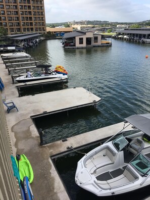Boat docks to have your boat accessible during your stay.