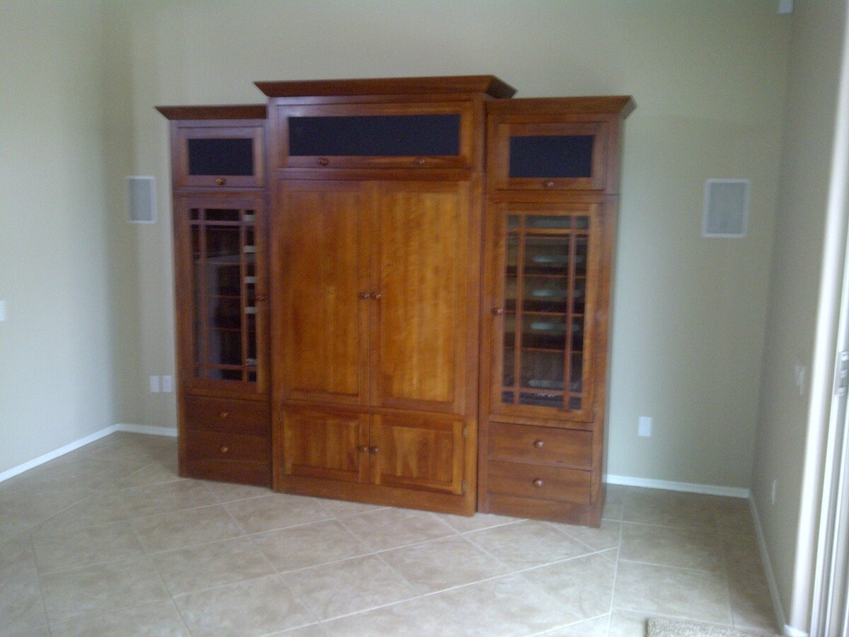 Beautiful 4 bedroom 3 bathroom home with private pool