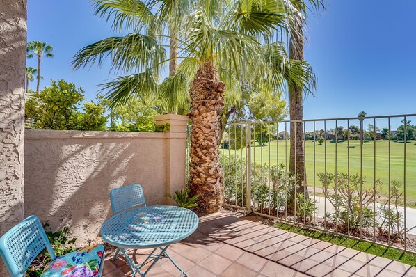 Living room patio overlooking golf course and Greenbelt bike path.