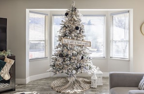 A tree and hot chocolate station are provided for your stay till the Jan 8.