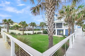 Backyard walkway to house / beach