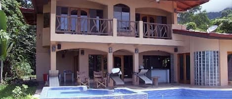 View of House with Private Pool and Jacuzzi