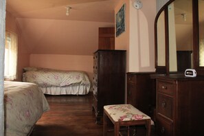Two Twins in the 3rd bedroom