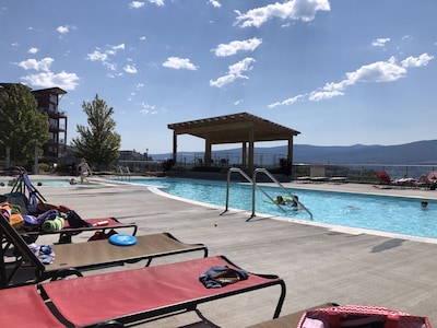 Copper Sky:  Your Okanagan Vacation Destination!