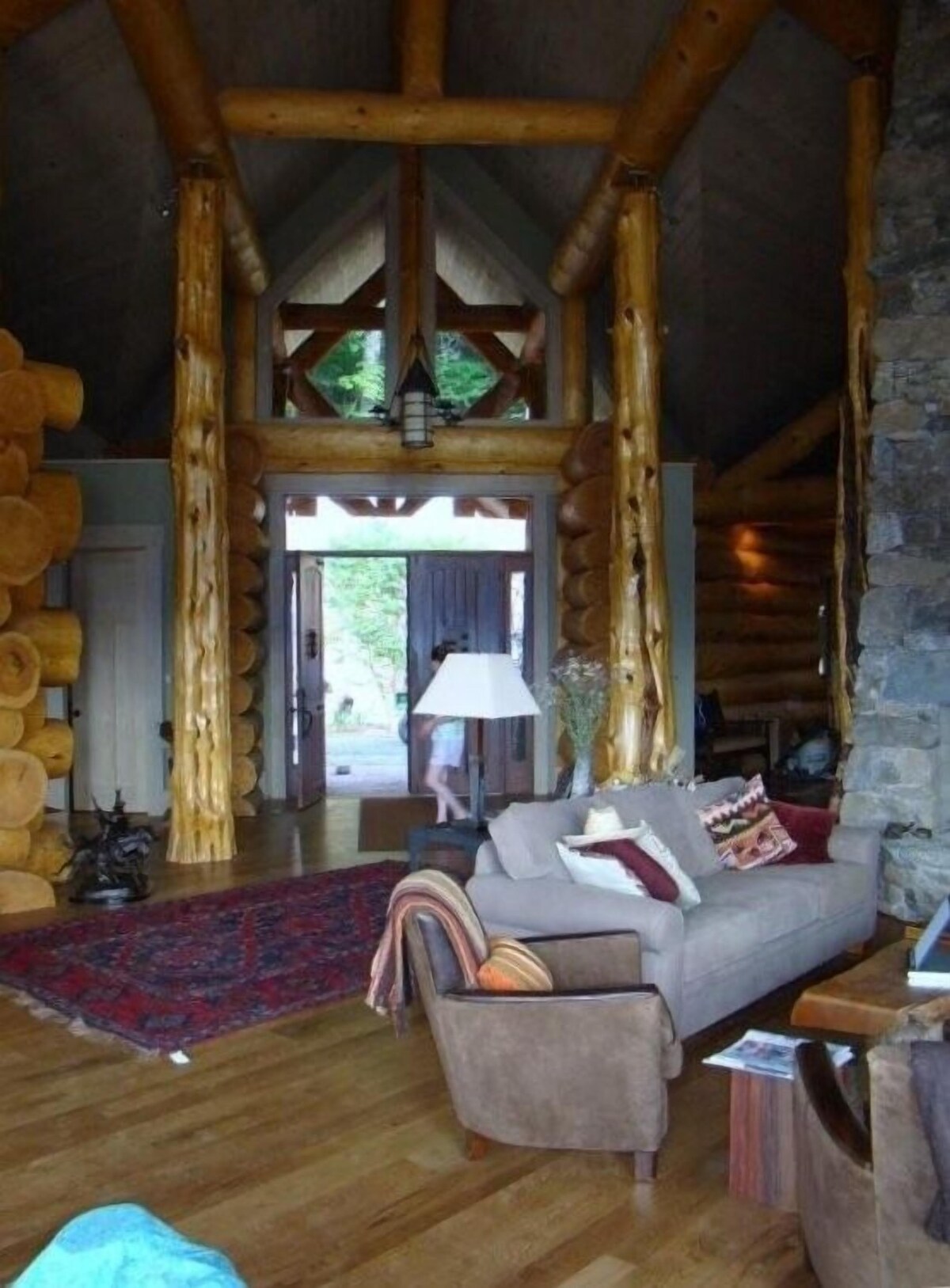 Main Image