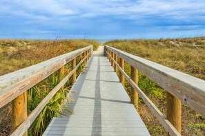 Boardwalk to Sandy Beach
