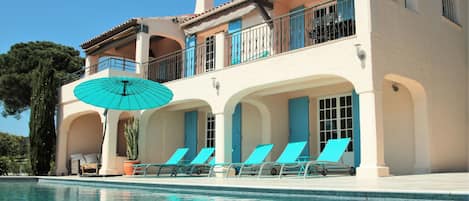 Villa 'Savoir Vivre' with its wonderful swimming pool
