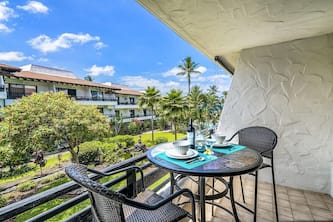🏖️Great Location | Modern Island condo | AC Included | vrKCV