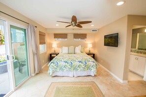 Master Bedroom with King bed and 40 inch TV