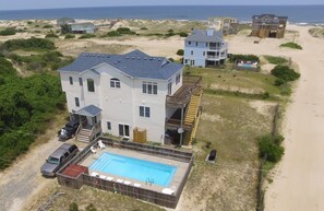 SCREAMIN mim! - DIRECT beach access means a short walk.  Very Private!!!!   Very spacious home