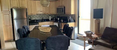 Kitchen/Main Room combined