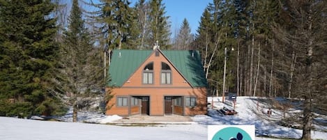 Pristine, private location - directly on Great Eastern Trail with snowmaking!!!
