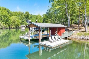 Dock
