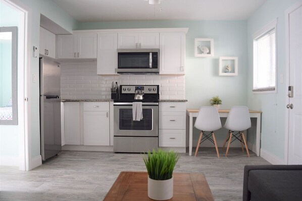 Open Kitchen/Living