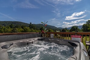 Plan a fun day sipping at wineries. Then enjoy a soak in a bubbling hot tub.