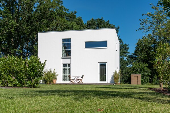 Unsere Ferienwohnung mit Terrasse im Süd-Osten. 