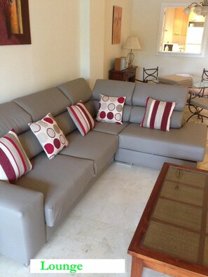 Recently refurbished apartment Dec 2013