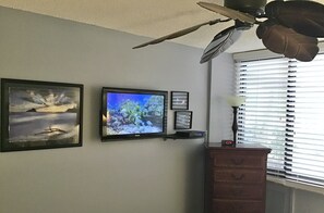 BEDROOM STORAGE 