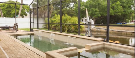 Heated pool and hot tub/spa