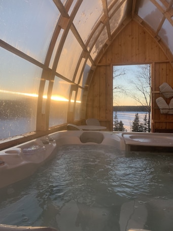 Bain à remous intérieur