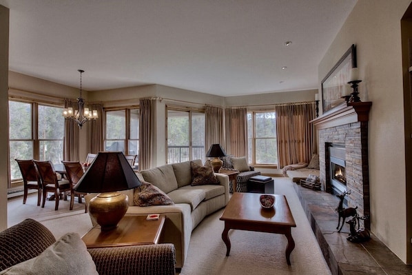 Large living room for relaxing after a busy day of activities