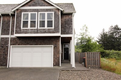 Great Location for a Oregon Beach Get Away. Read the Reviews. - Seaside
