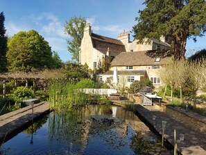 It was a Spa Hotel from 1789 to 1815 with healing waters pumped from the well.