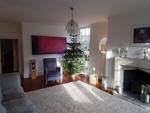 lounge at Xmas