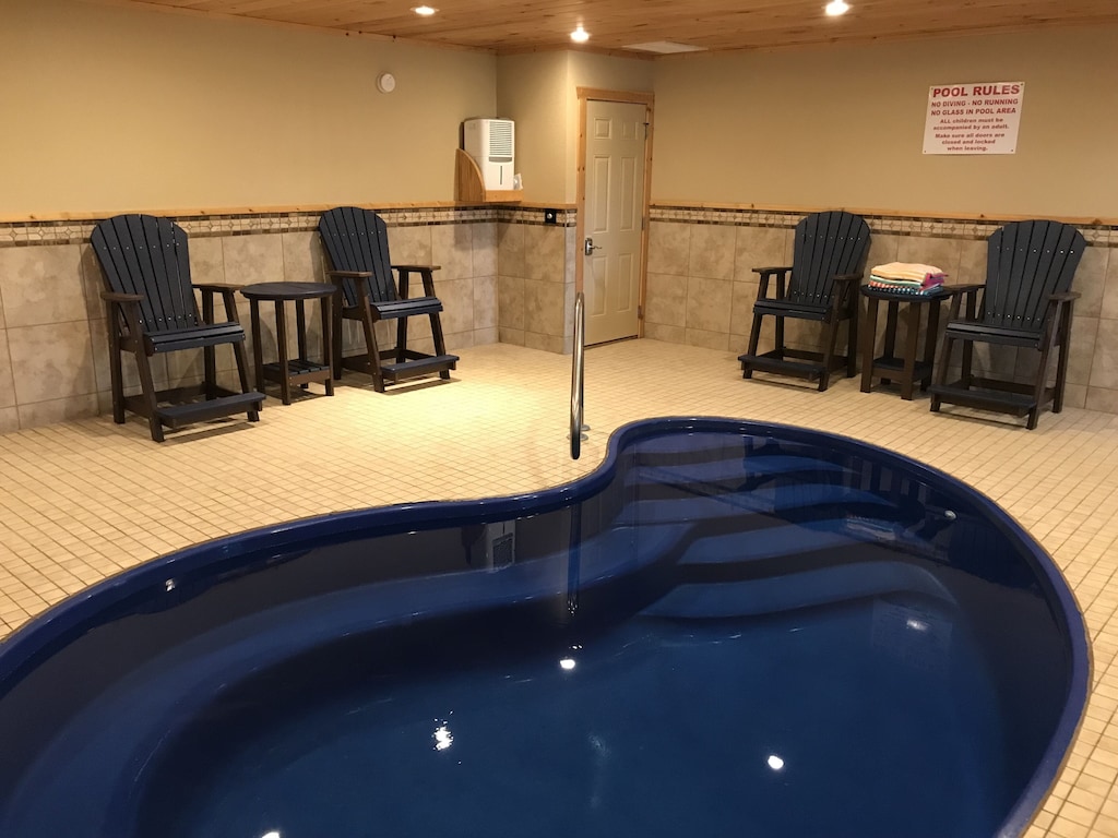 Luxury Wear S Valley Cabin 2 Master Br S Private Indoor Pool Hot Tub More Pigeon Forge