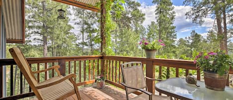 Ruidoso Vacation Rental | Studio | 1BA | 600 Sq Ft | Stairs Required to Access