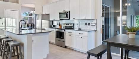 Contemporary, light and airy kitchen 