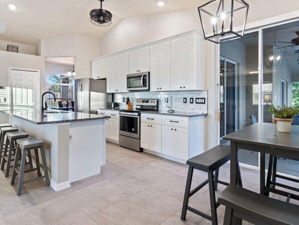 Contemporary, light and airy kitchen 