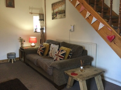 Cosy Rural Cottage Peak District, Pets Welcome, Buxton Derbyshire