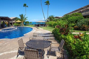 Kahana Sunset Courtyard