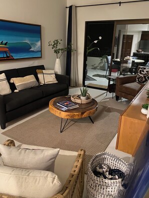 Modern style beach decor