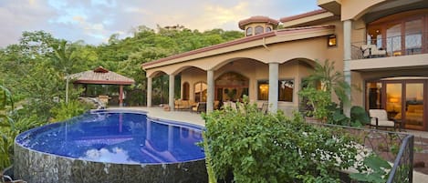 Rear of Villa - 60' infinity pool-Rancho w/wet bar & grill. Spa not in picture.