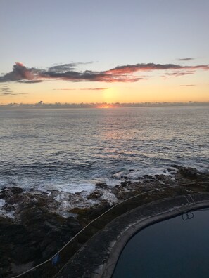 Fabulous sunset from lanai!