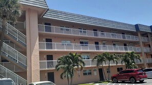 Unit is on the 4th floor, bldg 2