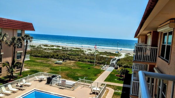 View from the top floor, walkway to the beach