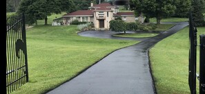 Front Entrance with Cul de Sac