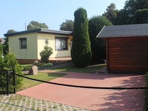 Bungalow mit Parkplatz
