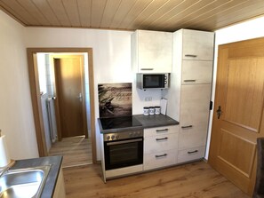 Ferienwohnung Alpenglühen 85qm, 2 Schlafzimmer, 1 Wohnzimmer, 2 WC, 2 Bäder-Küche