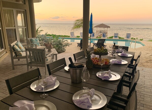 Outdoor dining