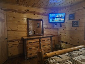 Smart TV master Bedroom 1st Floor