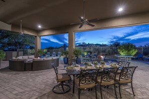Outdoor dining