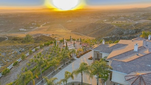 Experience most beautiful views and sunsets in Temecula's wine-country.