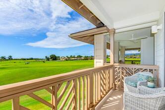 Beautiful Pili Mai Condo-2 Bdrm + sleeping den, sleeps 6, with A/C