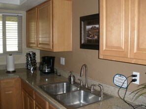 Kitchen, fully equipped all the way down to olive oil and spices. 