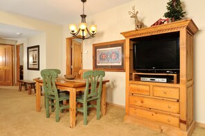 Enjoy your cooked meals at the dining table
