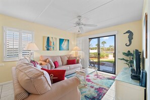  4101 Living Area